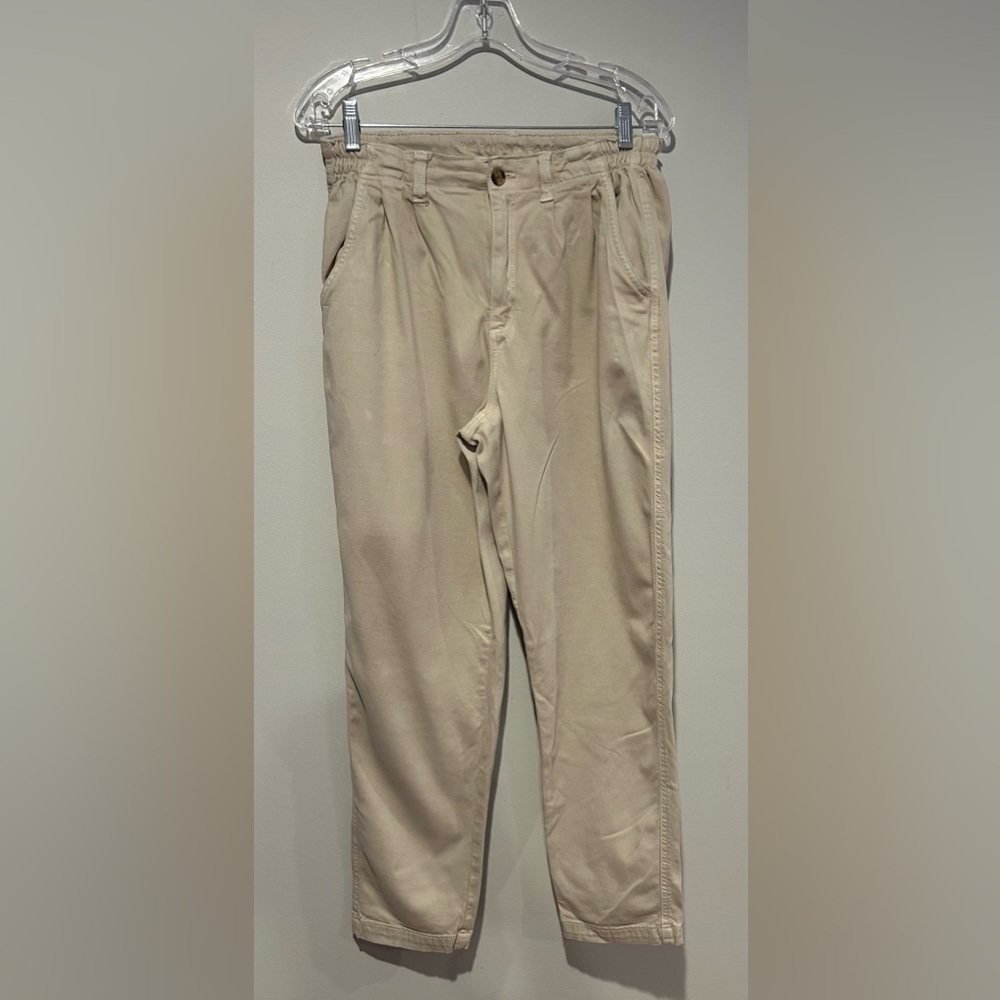 American Eagle Stretch Khaki Pants Women’s Size 6 Regular